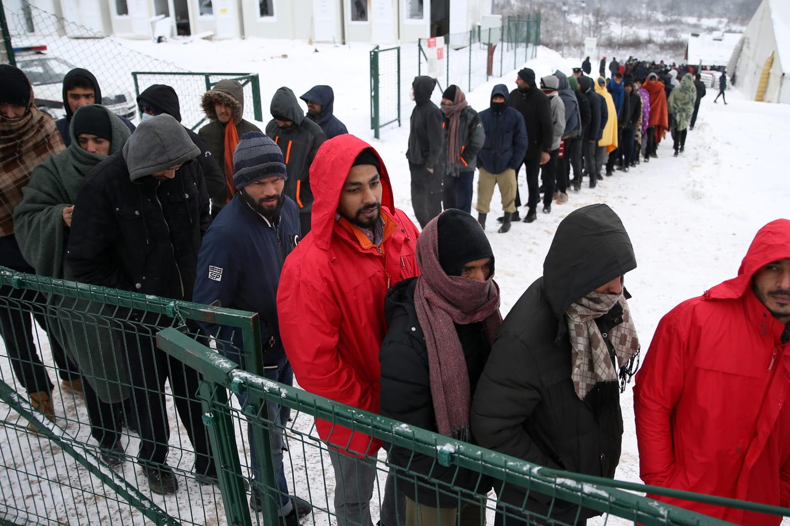 Migranten in Bosnien: Das Winterwetter verschlechtert die Bedingungen noch mehr.