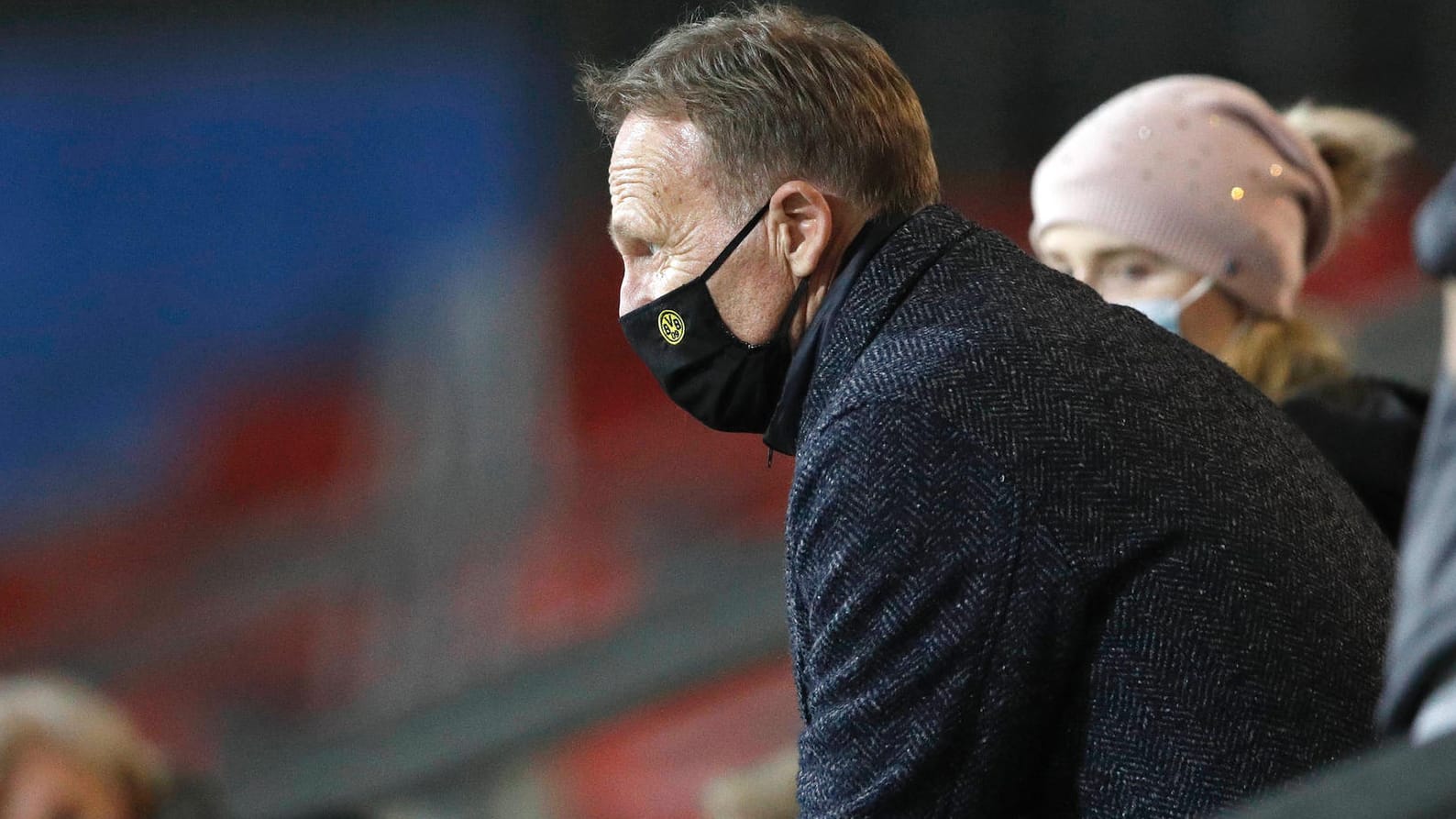 Hans-Joachim Watzke: Dem BVB-Boss setzt die aktuelle Atmosphäre in den Fußballstadien zu. Hans-Joachim Watzke: Dem BVB-Boss setzt die aktuelle Atmosphäre in den Fußballstadien zu.