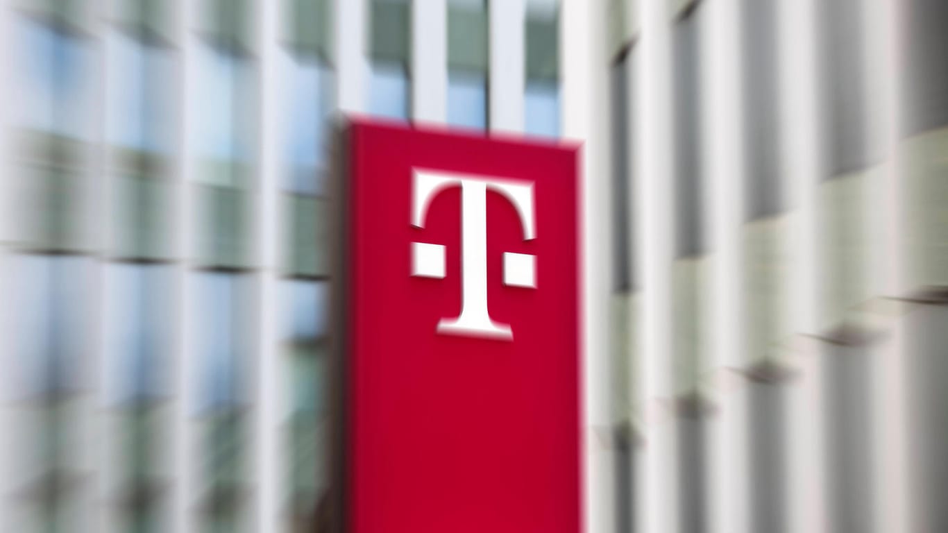 Telekom-Logo: Das Unternehmen macht seinen Kunden ein Datengeschenk