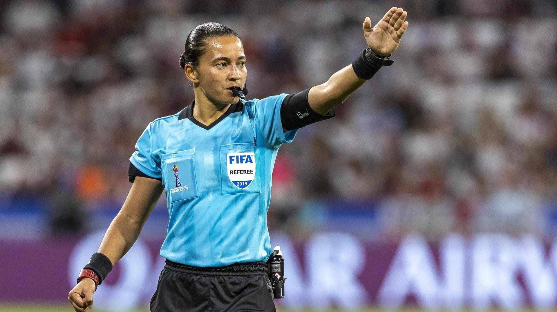 Edina Alves Batista: Die Brasilianerin ist als erste Schiedsrichterin für die Klub-WM nominiert worden. Edina Alves Batista: Die Brasilianerin ist als erste Schiedsrichterin für die Klub-WM nominiert worden.