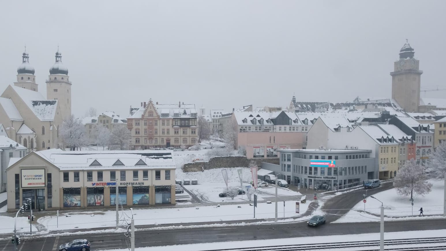 Blick auf Plauen: Der Vogtlandkreis in Sachsen ist bundesweiter Hotspot der Corona-Neuinfektionen.