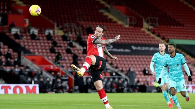 Danny Ings (M) schoss Southampton gegen den FC Liverpool früh zum Sieg. Danny Ings (M) schoss Southampton gegen den FC Liverpool früh zum Sieg.