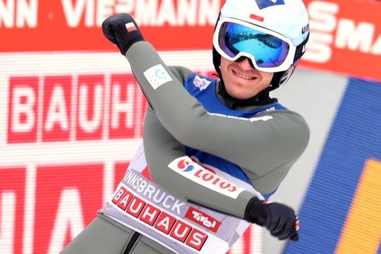 Steht vor seinem dritten Gesamtsieg bei der Vierschanzentournee: Kamil Stoch.