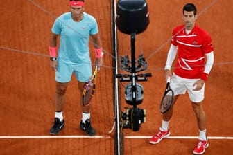 Werden beim ATP Cup erneut dabei sein: Novak Djokovic (r) und Rafael Nadal.