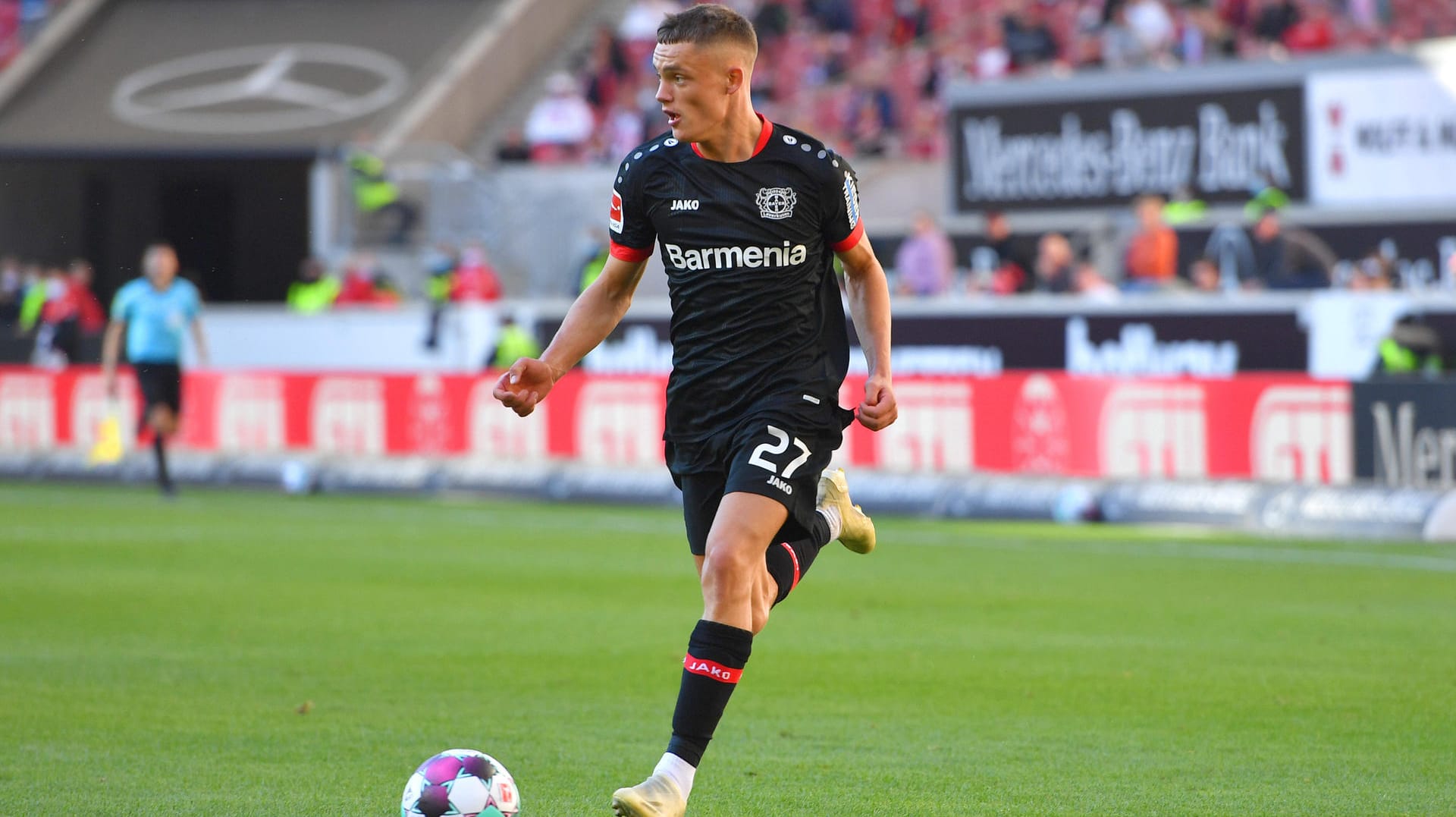 Florian Wirtz: "Als kleiner Junge wollte ich immer für Barcelona spielen" Florian Wirtz: "Als kleiner Junge wollte ich immer für Barcelona spielen"