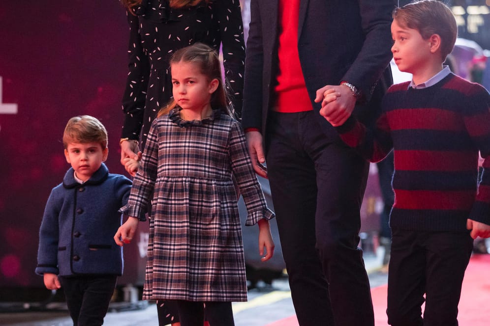 Prinz Louis, Prinzessin Charlotte und Prinz George: Auch in den nächsten Wochen müssen die Kinder von Prinz William und Herzogin Kate zuhause bleiben.