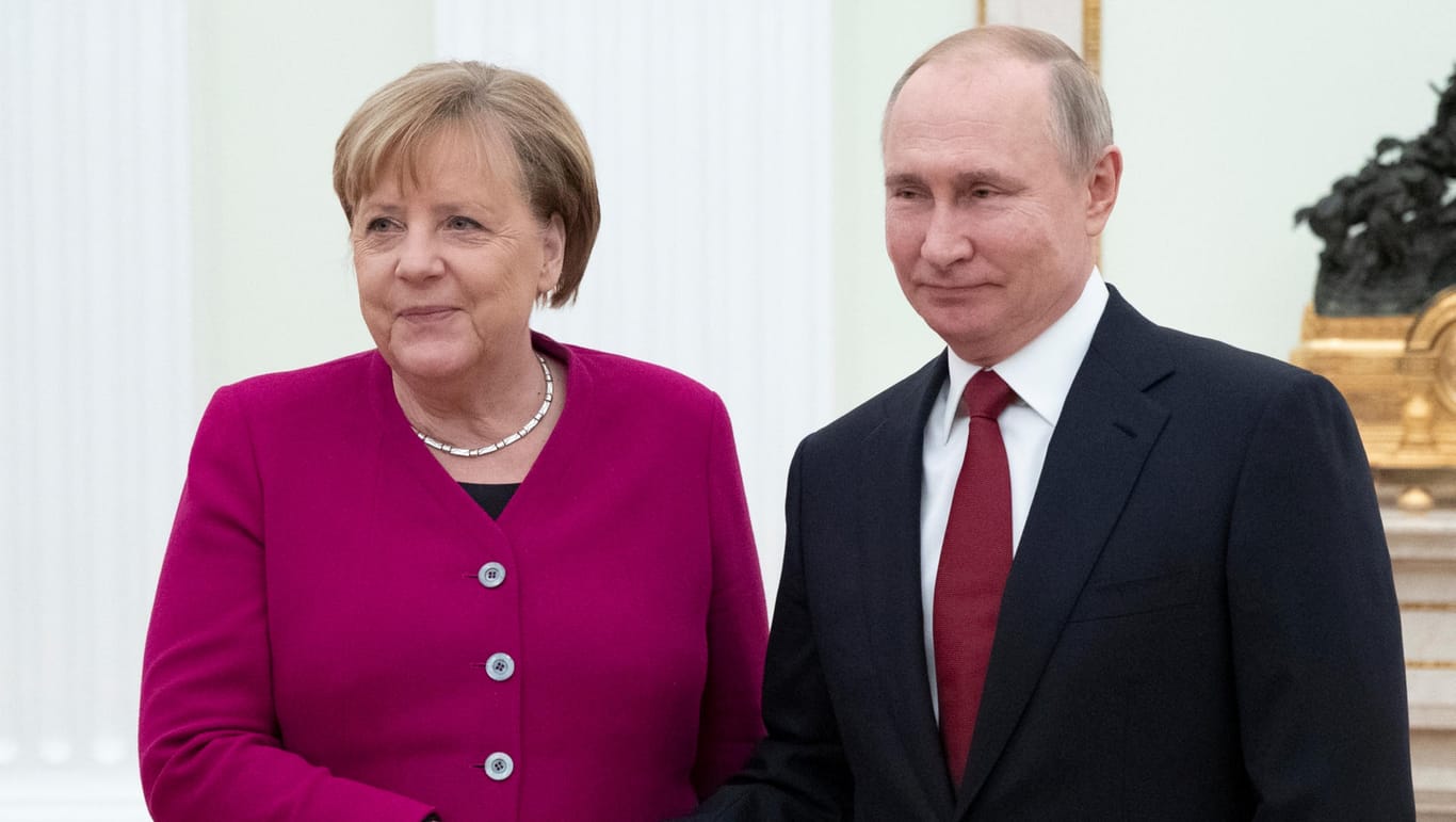 Merkel und Putin im Januar 2020: Seit dem Besuch vor knapp einem Jahr haben die deutsch-russischen Beziehungen deutlich gelitten – vor allem nach dem Nawalny-Anschlag.