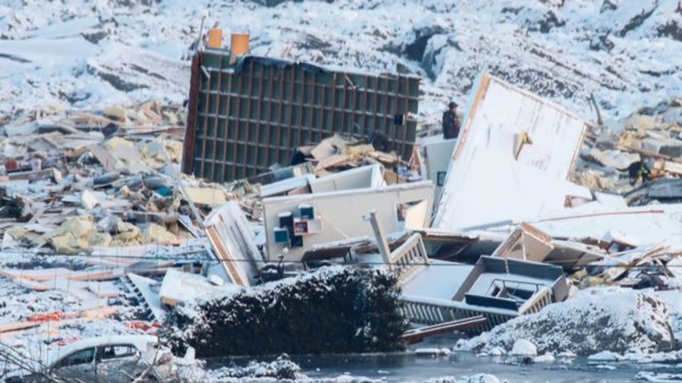 Trümmer zerstörter Häuser in der Kommune Gjerdrum: Zu dem Erdrutsch war es am frühen Morgen des 30. Dezembers gekommen.