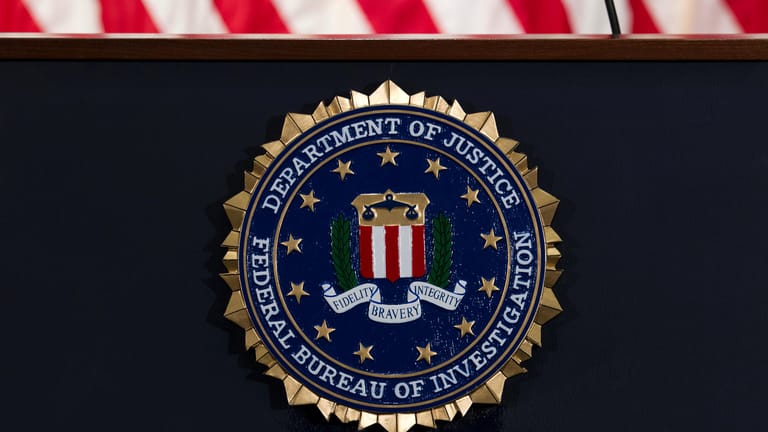 Das Emblem des FBI: US-Ermittler bezichtigen Russland des jüngsten Hackerangriffs.