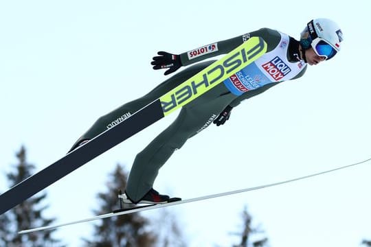 Springt Kamil Stoch in Bischofshofen zu seinem dritten Gesamtsieg der Vierschanzentournee?.