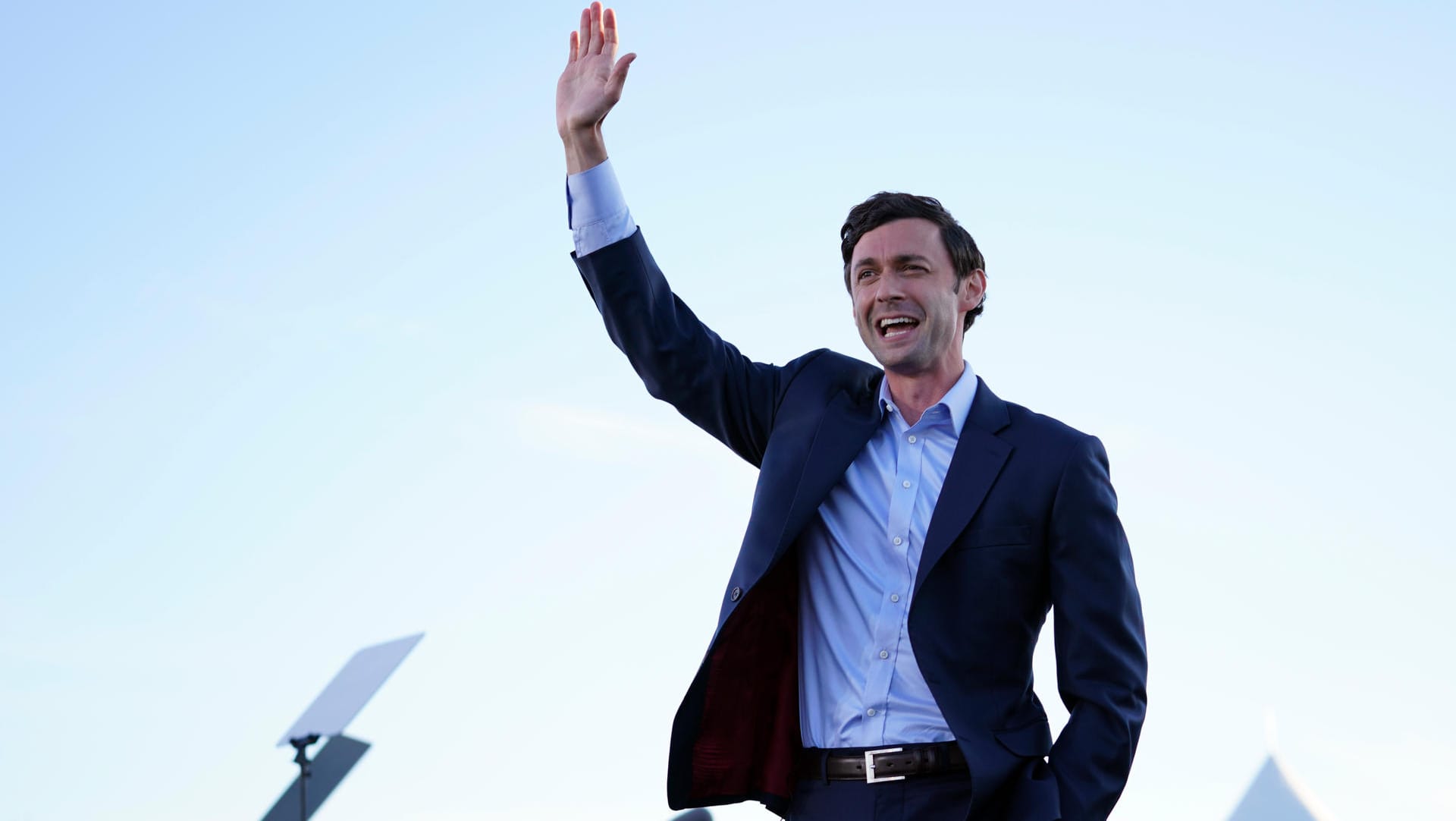 Jon Ossoff, demokratischer Kandidat in Georgia für den US-Senat: Die US-Demokraten haben Prognosen zufolge beide entscheidenden Stichwahlen in dem Bundesstaat gewonnen.