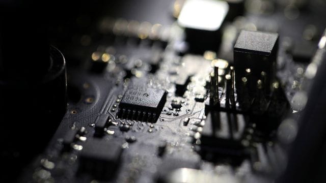 Die großangelegte Attacke war von der IT-Sicherheitsfirma FireEye aufgedeckt worden, die selbst Ziel der Hacker geworden war. Die großangelegte Attacke war von der IT-Sicherheitsfirma FireEye aufgedeckt worden, die selbst Ziel der Hacker geworden war.