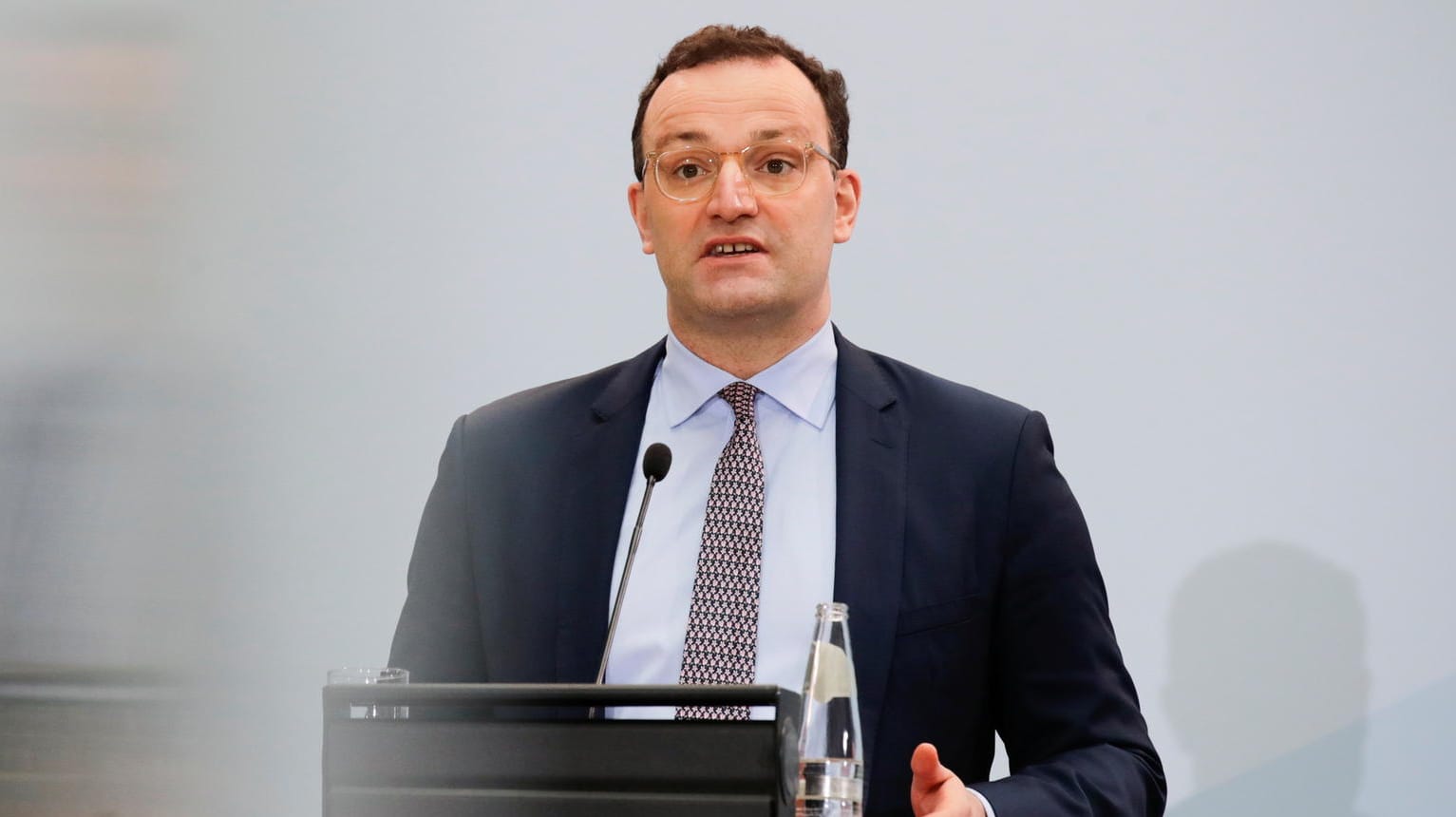 Jens Spahn: Der Gesundheitsminister informiert nach dem Impf-Gipfel.