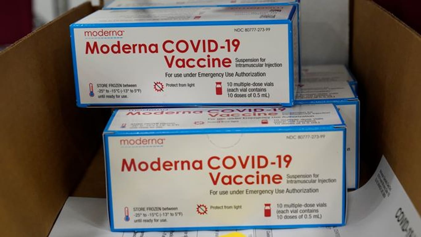 Auf Empfehlung der Europäischen Arzneimittel-Agentur hat die EU-Kommission den Moderna-Impfstoff zugelassen.