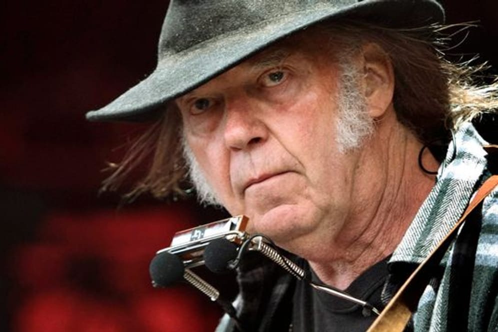 Neil Young 2016 auf dem Roskilde Festival.