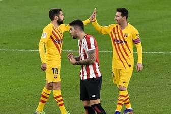 Matchwinner beim Barca-Sieg in Bilbao: Lionel Messi (r).