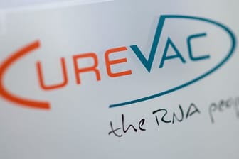Die beiden Unternehmen Curevac und Bayer wollen gemeinsam bei der Entwicklung eines Corona-Impfstoffs schneller vorankommen.