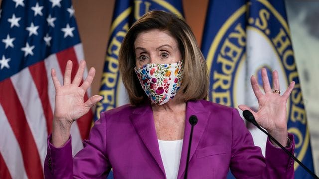 Nancy Pelosi, Sprecherin des US-Repräsentantenhauses, hält eine Pressekonferenz im US-Kapitol. Nancy Pelosi, Sprecherin des US-Repräsentantenhauses, hält eine Pressekonferenz im US-Kapitol.