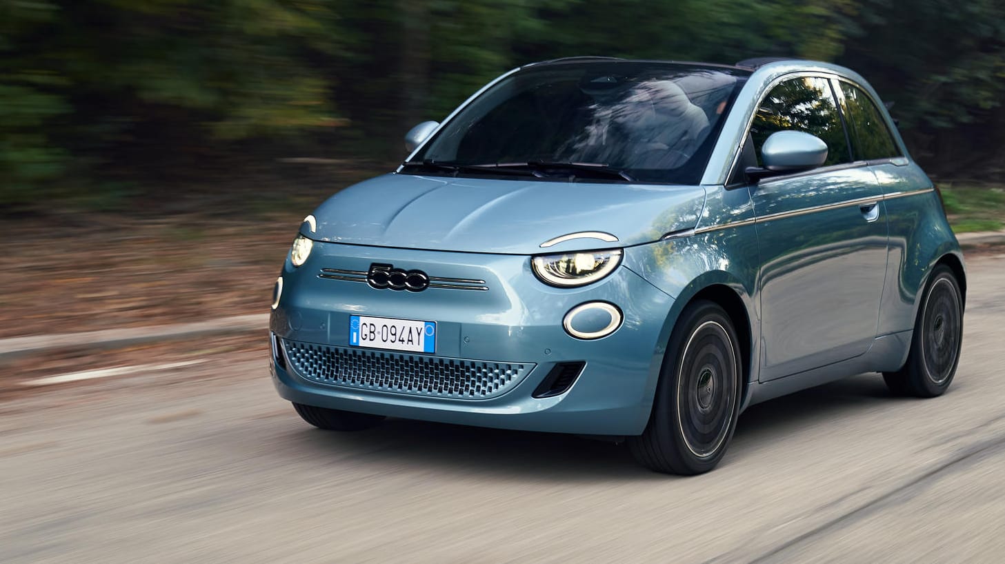 Neuer Einstieg ins E-Auto: Mit Kleinstwagen wie dem Fiat 500 wird der Antrieb immer günstiger.