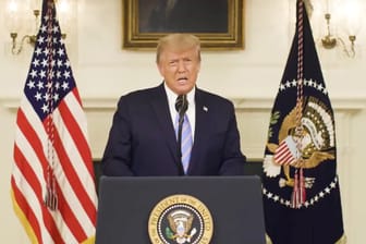 US-Präsident Trump hat eine Ansprache auf Twitter veröffentlicht. Er verurteilte die Ausschreitungen am Kapitol.