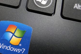 Das vor einem Jahr eingestellte PC-Betriebssystem Windows 7 weist große Sicherheitslücken auf.