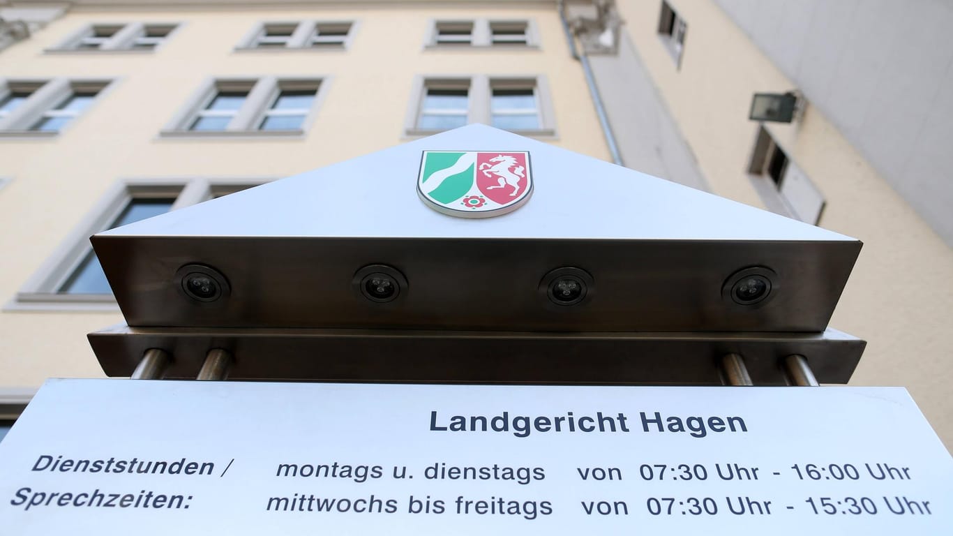 Blick auf das Landgericht Hagen (Archivfoto): Dort ist ein 29-Jähriger wegen sexuellen Missbrauchs von Kindern verurteilt worden.
