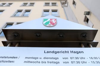 Blick auf das Landgericht Hagen (Archivfoto): Dort ist ein 29-Jähriger wegen sexuellen Missbrauchs von Kindern verurteilt worden.