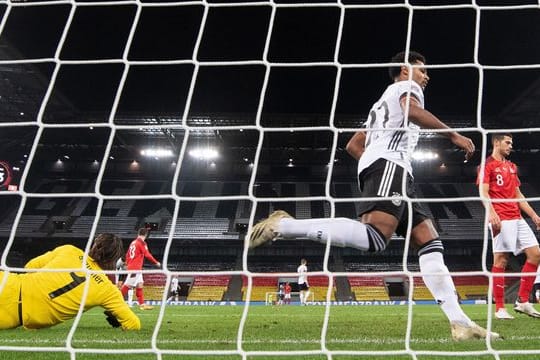 Treffsicher gegen die Schweiz: Serge Gnabry erzielte das Nationalmannschaftstor des Jahres.