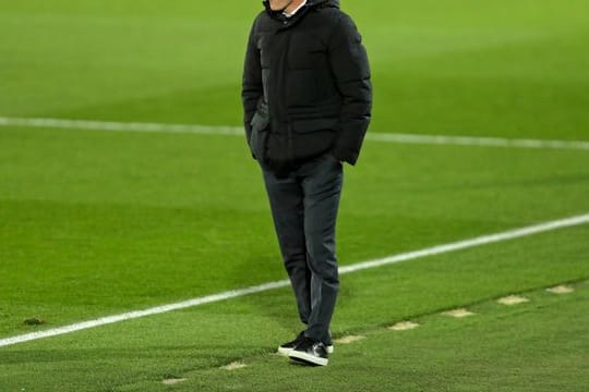 Zinedine Zidane darf bei Real Madrid an der Seitenlinie stehen.
