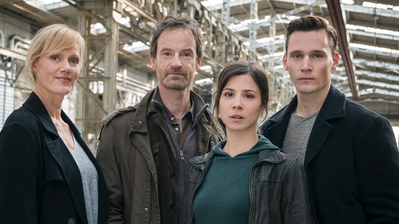 "Tatort" aus Dortmund: Martina Bönisch (Anna Schudt), Peter Faber (Jörg Hartmann), Nora Dalay (Aylin Tezel) und Jan Pawlak (Rick Okon)