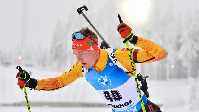 Benedikt Doll ist mit den deutschen Biathleten in Oberhof gefordert.