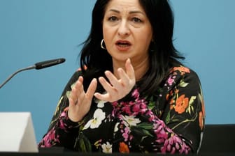 Die Senatorin für Gesundheit, Pflege und Gleichstellung in Berlin, Dilek Kalayci: Sie hat freie Impfstoff-Wahl zugesichert.
