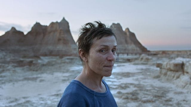 Frances McDormand als Fern in einer Szene des Films "Nomadland". Frances McDormand als Fern in einer Szene des Films "Nomadland".