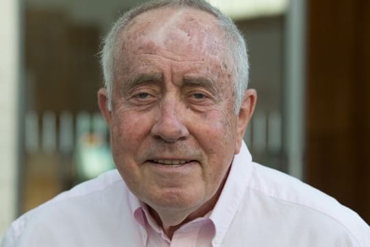 Eckhard Krautzun, früherer Fußballspieler und Trainer.