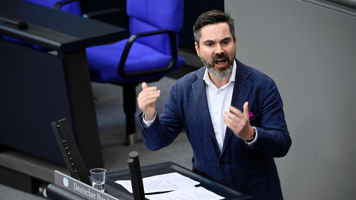Linken-Politiker Fabio De Masi: Die Zeugenbefragung könne sich nicht nach dem Wahlkampf richten.