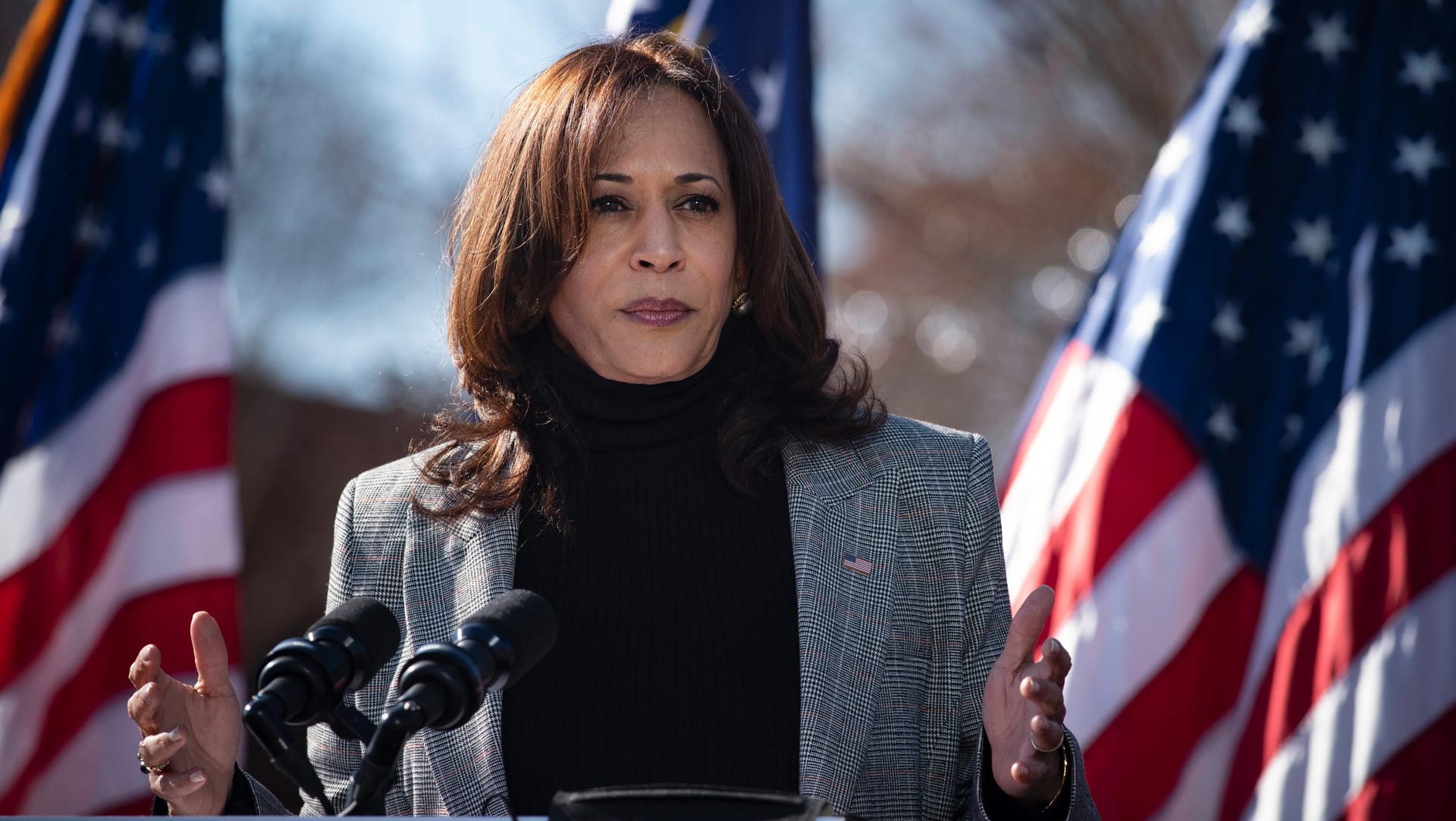 Kamala Harris: Die gewählte US-Vizepräsidentin ziert das Februar-Cover der amerikanischen "Vogue".