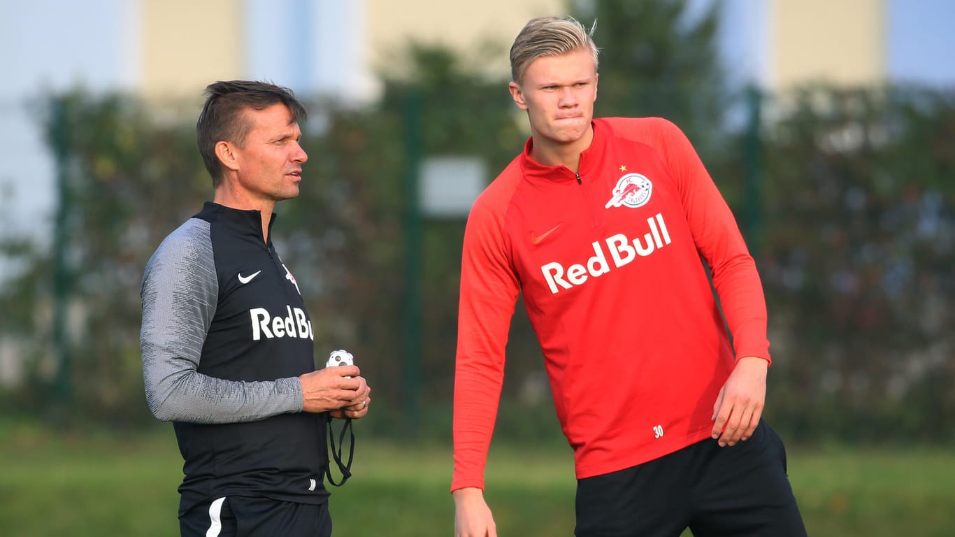 RB Salzburg: Trainer Jesse Marsch und Erling Haaland im Oktober 2019 beim Training.