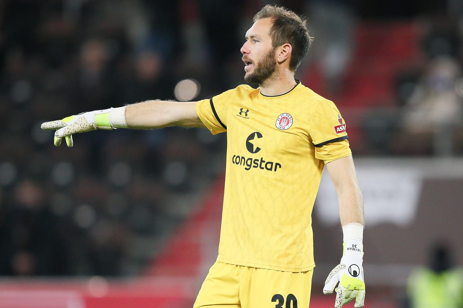 Robin Himmelmann: Der St. Pauli-Schlussmann trainiert nicht mehr mit dem Team.