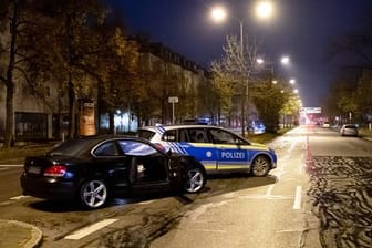 Am 15. November 2019 um kurz vor Mitternacht kam es in München zu dem schweren Unfall: Ein 14-Jähriger Junge starb an seinen schweren Verletzungen.