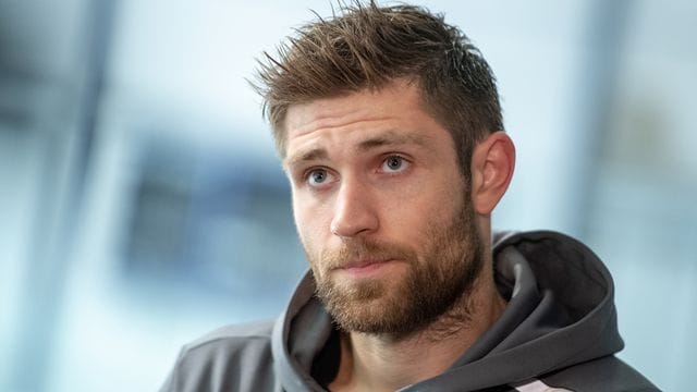 "Ich glaube, dass man jedes Jahr die Chance hat oder es anstrebt, den Stanley Cup zu gewinnen. "Ich glaube, dass man jedes Jahr die Chance hat oder es anstrebt, den Stanley Cup zu gewinnen.