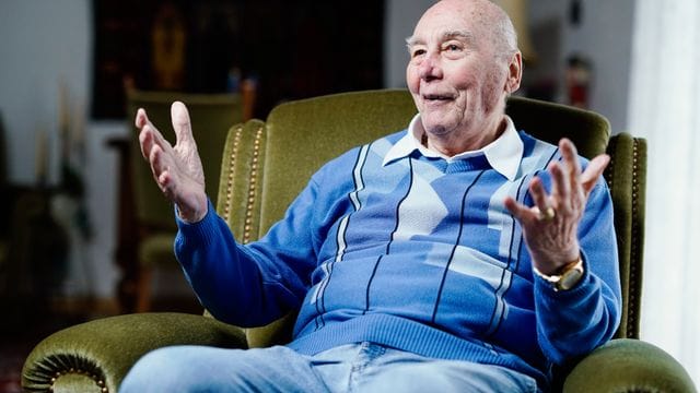 Holte 1954 den ersten Fußball-WM-Pokal für Deutschland: Horst Eckel.