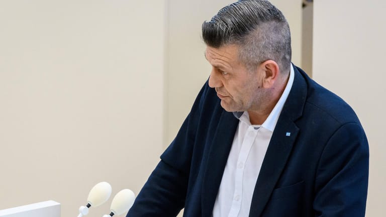 Daniel Freiherr von Lützow: Gegen den AfD-Politiker wird ermittelt.