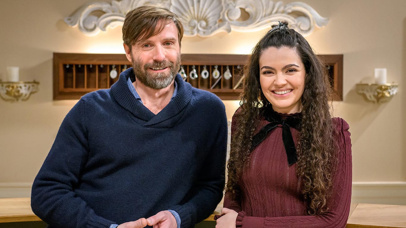 Christoph Mory und Merve Çakir: Die beiden Schauspieler stoßen zum "Sturm der Liebe"-Cast.
