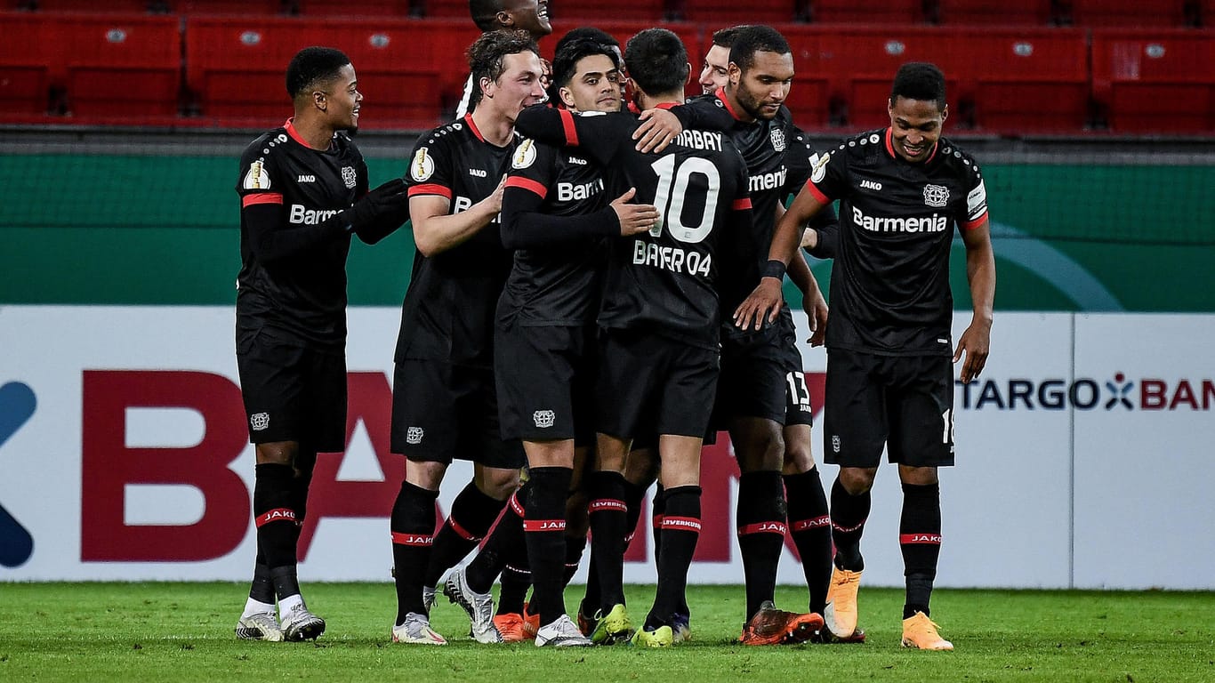 DFB Pokal: Bayer 04 Leverkusen erzielte das 2:1 gegen Eintracht Frankfurt aus einer Abseitsposition.