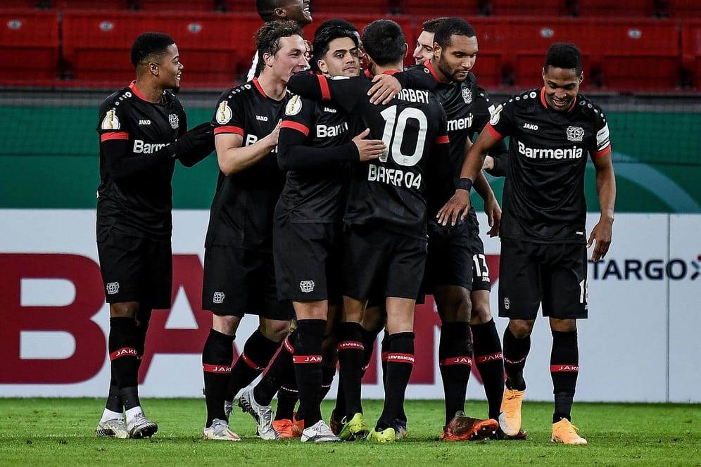 DFB Pokal: Bayer 04 Leverkusen erzielte das 2:1 gegen Eintracht Frankfurt aus einer Abseitsposition.