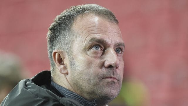 Wird gegen den "Underdog" aus Kiel kein unnötiges Risiko eingehen: Bayern-Trainer Hansi Flick. Wird gegen den "Underdog" aus Kiel kein unnötiges Risiko eingehen: Bayern-Trainer Hansi Flick.