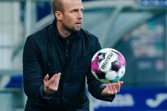 Steckt mit Hoffenheim in einer kleinen Krise: 1899-Coach Sebastian Hoeneß.