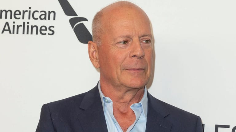 Bruce Willis: Der Schauspieler wurde ohne Maske in einem Drogeriemarkt erwischt.