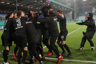 Sensation in Kiel: Die "Störche" bezwangen den FC Bayern.
