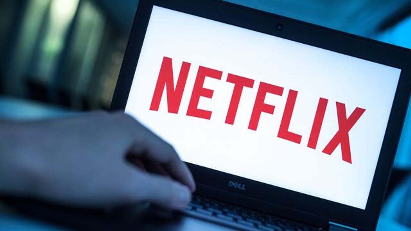 Der Streaminganbieter Netflix erhöht den Preis seines Premium-Zugangs.